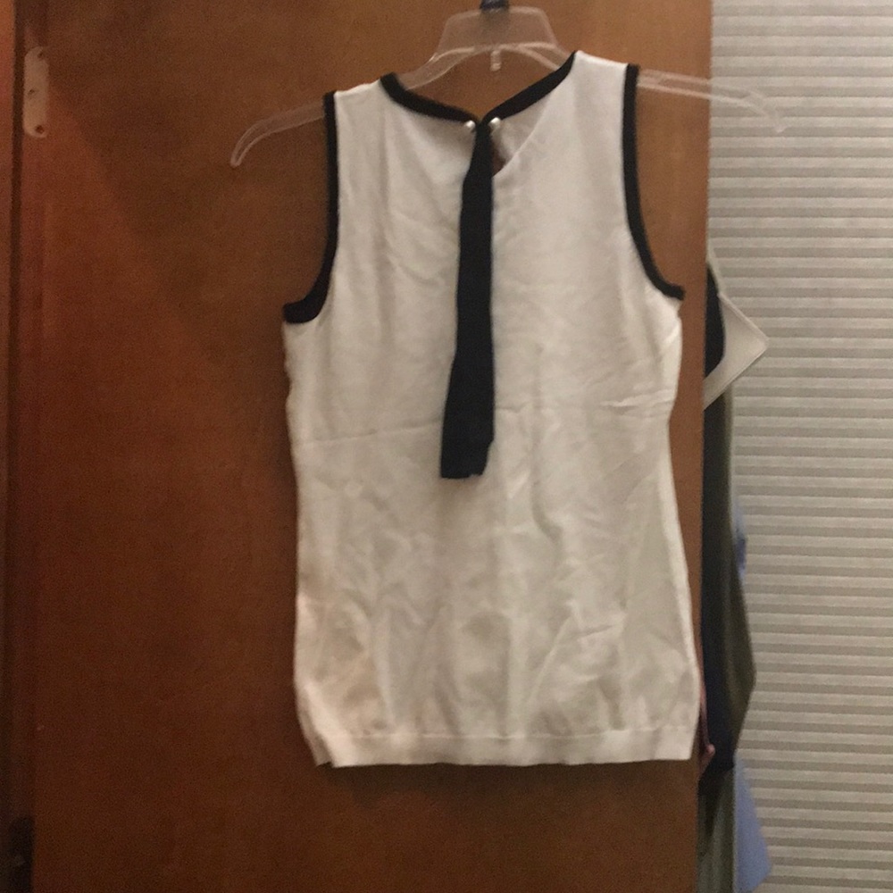 White House black market top
